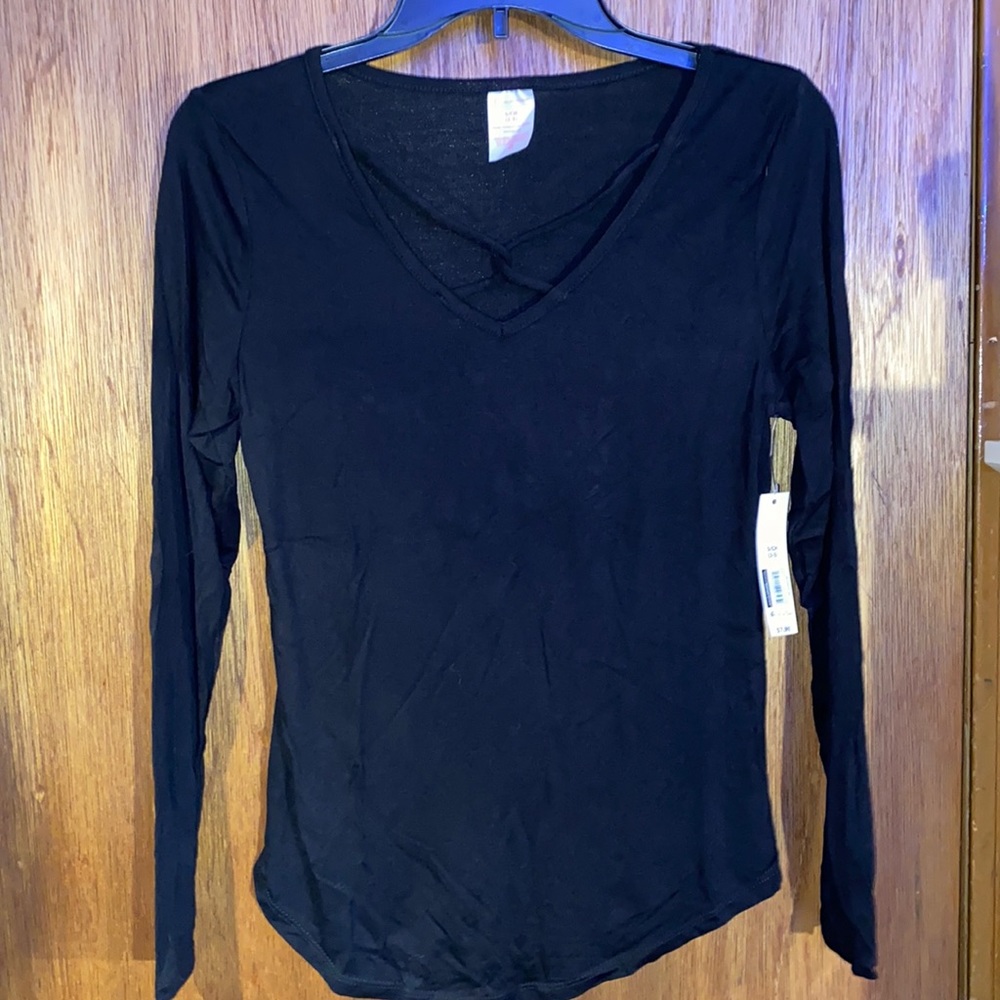 FREE WITH BUNDLE Black Criss Cross Long Sleeve Top